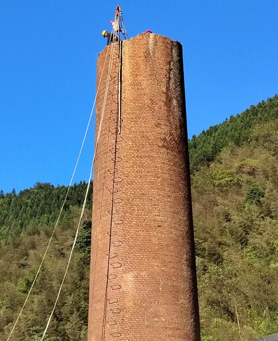 錦州煙囪拆除公司綠色使命:專業(yè)守護(hù),共繪藍(lán)天夢(mèng)想